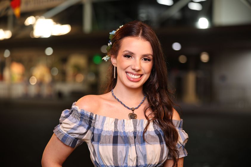 Gabriela Schoeler, 21 anos