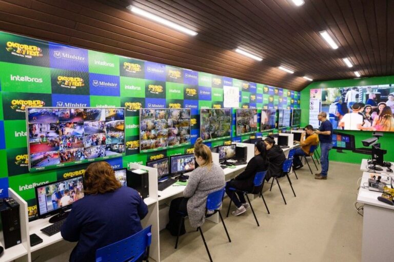 Vagas de Emprego para a 39 Oktoberfest - Foto: Daniel Zimmermann