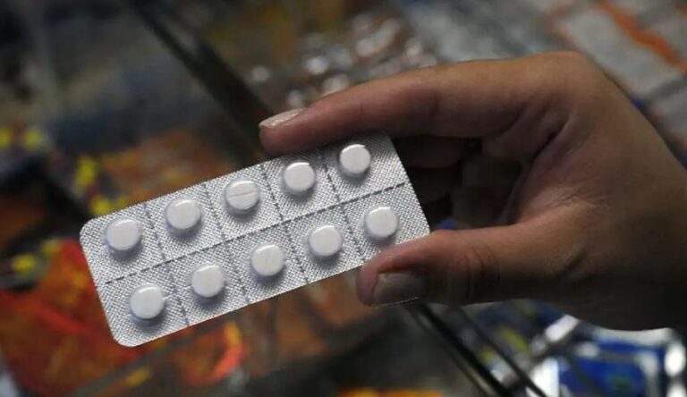 Câmara de Blumenau derruba veto de projeto que amplia acesso a medicamentos pelo SUS