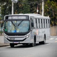 Ônibus de Blumenau terão alterações de horários e itinerários a partir de segunda-feira