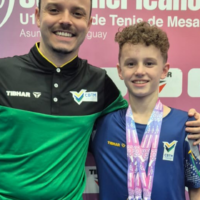 Atleta de Blumenau conquista três medalhas no Sul-Americano de tênis de mesa
