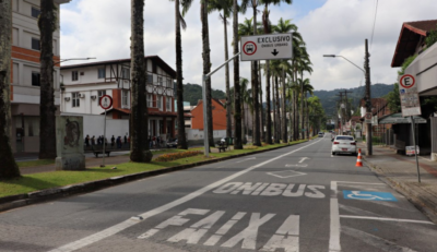 Mudança no trânsito no Centro de Blumenau afeta motoristas