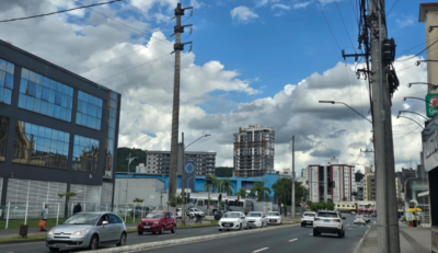 Tempo firme e seco garante quarta-feira ensolarada em Blumenau