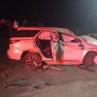 Veículo furtado capota na BR-470, no Vale do Itajaí, e motorista foge após acidente