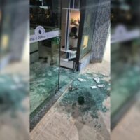 Criminosos arrombam e furtam joalheria durante a madrugada no Alto Vale