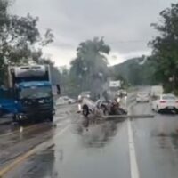 Grave acidente na BR-470 deixa duas pessoas mortas em Indaial