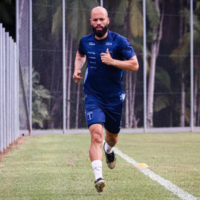 Blumenau anuncia a contratação do meia Álvaro para a temporada 2026