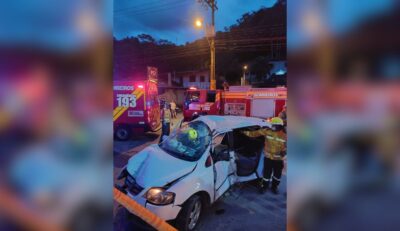 Motorista fica ferido após colisão contra muro, em Blumenau