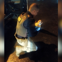 Recém-nascida é salva pela PRF após se engasgar, em Blumenau