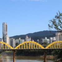 Massa de ar seco mantém o tempo firme em Blumenau
