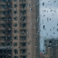 Céu encoberto e chuva isolada em Blumenau neste domingo