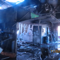Oficina mecânica é atingida por incêndio no bairro Velha Central