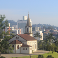 Quinta-feira de tempo firme em Blumenau