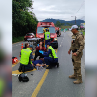 Motociclista fica ferido após queda na rodovia Ivo Silveira, em Gaspar