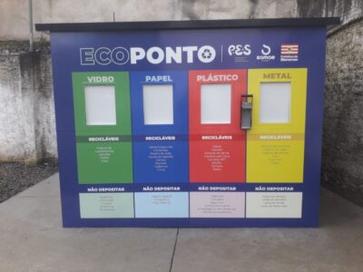 Mais 15 escolas e creches de Blumenau ganham ecoponto para descarte de materiais recicláveis