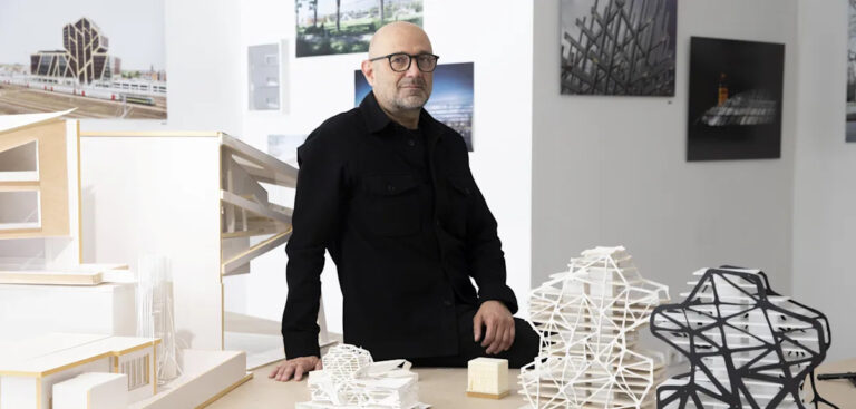 Ícone da arquitetura mundial, Jürgen Mayer H. vem ao Brasil em momento de conclusão da infraestrutura do Seehaus Home Resort em Gaspar 