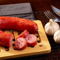 Governo de SC revoga norma e mantém receita tradicional da Linguiça Blumenau