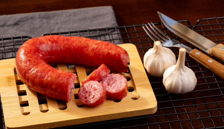 Governo de SC revoga norma e mantém receita tradicional da Linguiça Blumenau