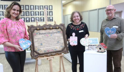 Técnica de pintura germânica vira patrimônio cultural imaterial de Blumenau